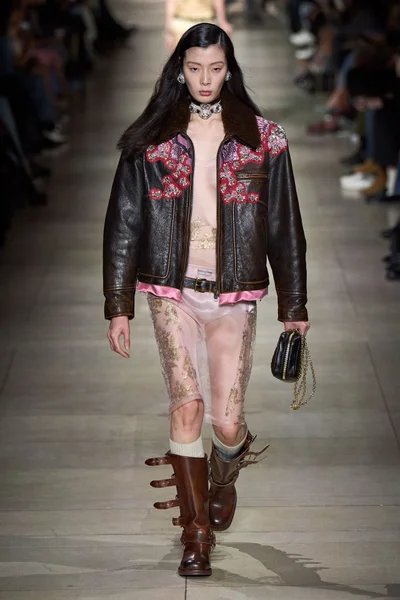 Look 47